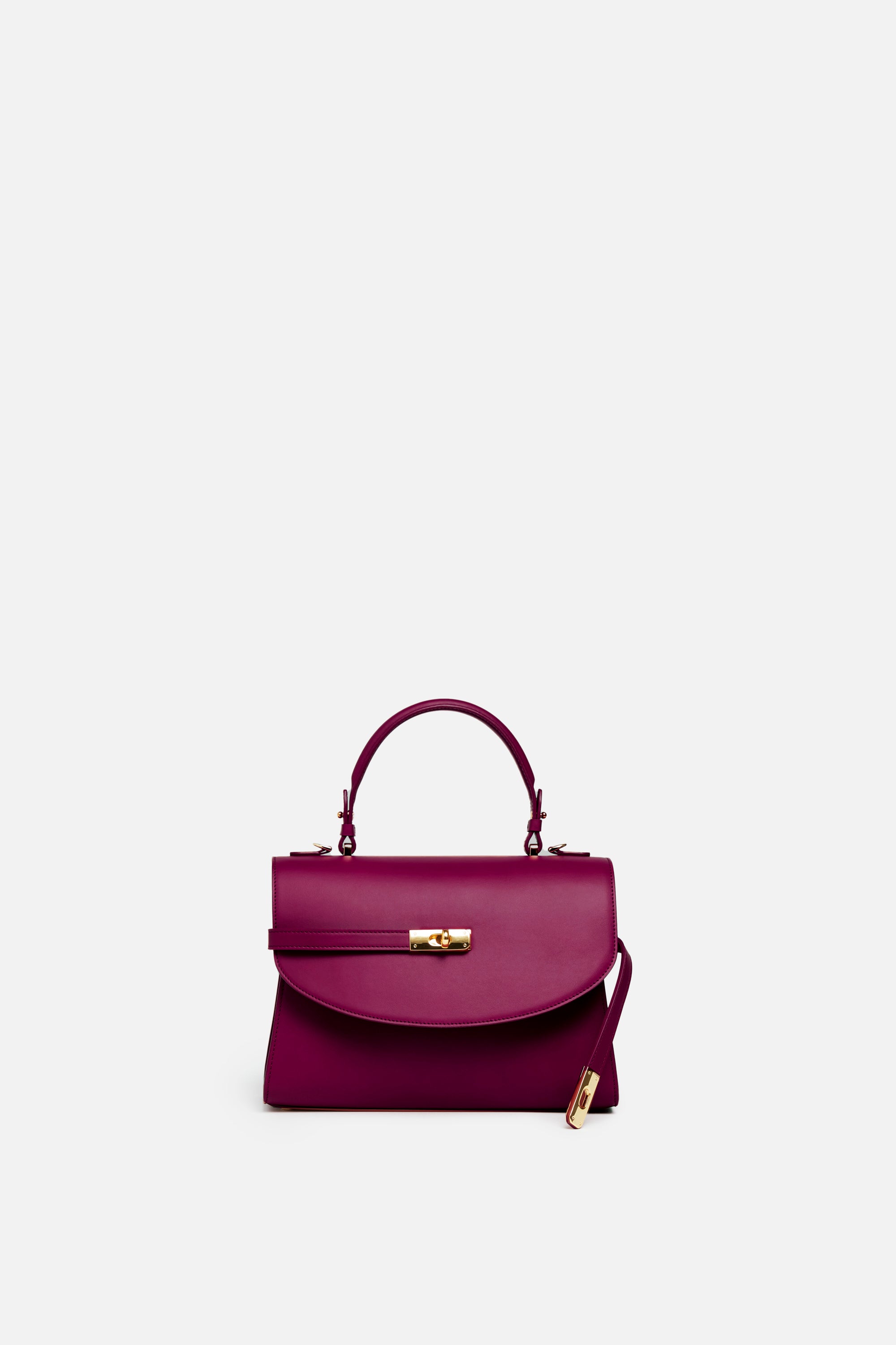 Classic New Yorker Bag in Carnegie Merlot - Gold Hardware