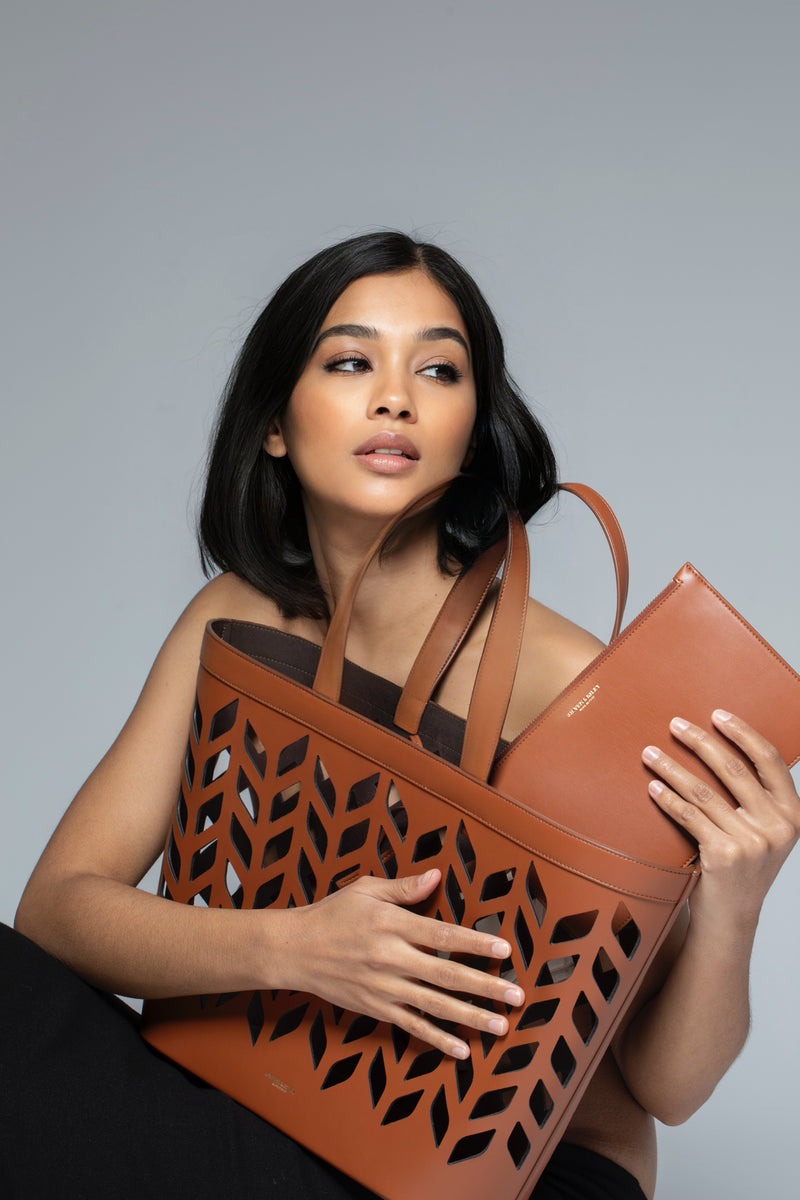 Capri Tote Bag in Camel Tan - Silver & Riley