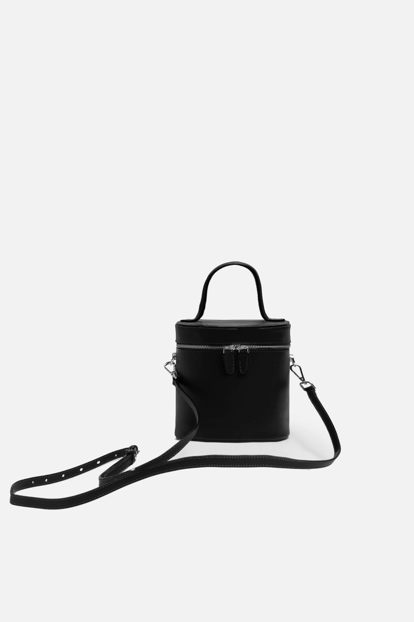 Petite NOLA Bucket Leather Bag in Black