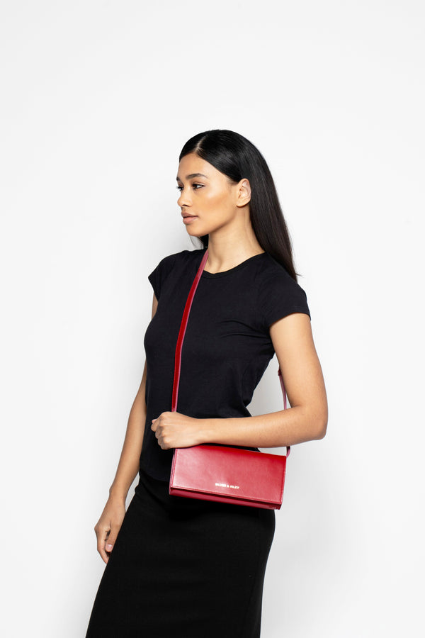 Durban Convertible Crossbody and Clutch Leather Bag in Rich Red