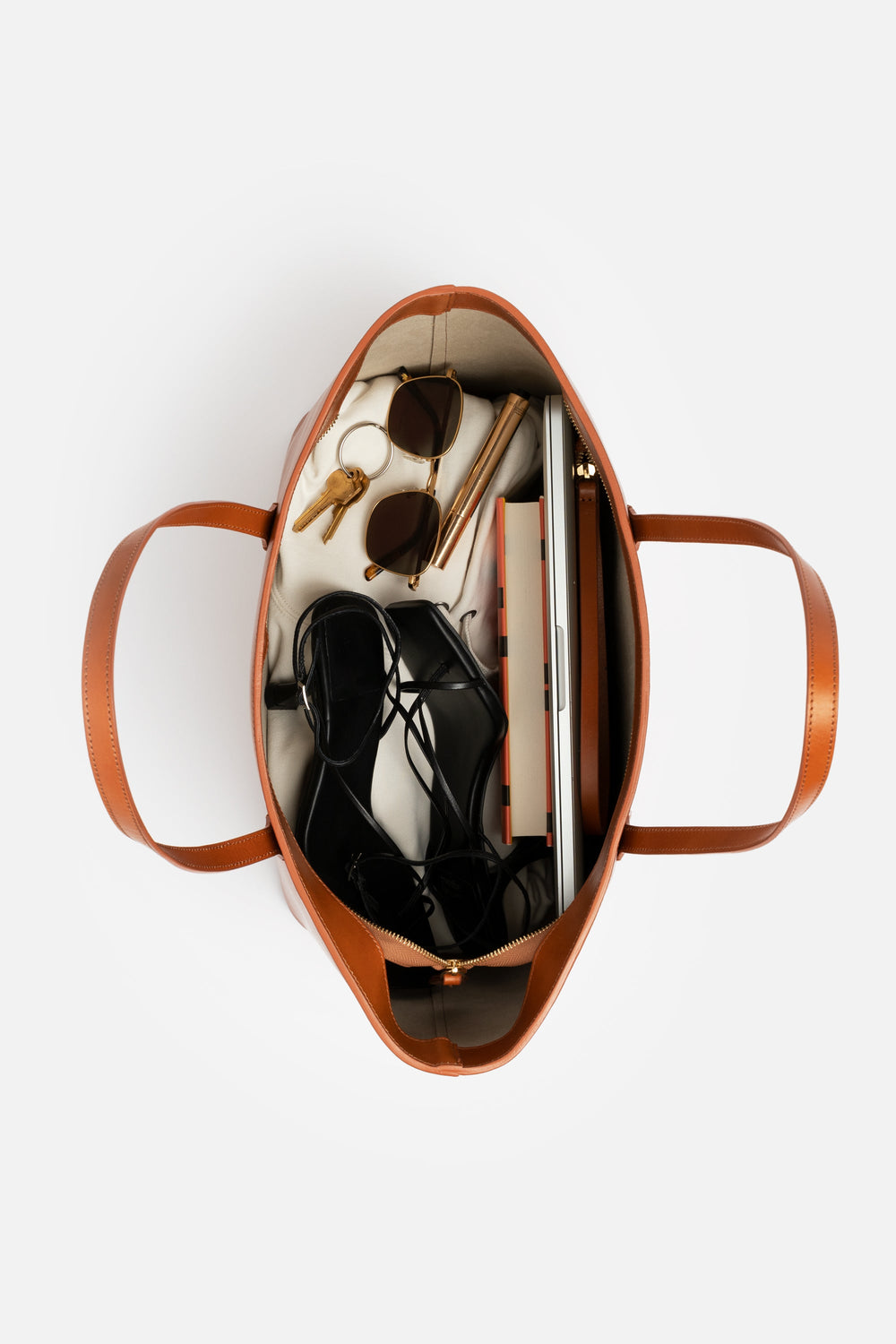 Manila All Purpose Large Carryall Leather Tote Bag in Lilac