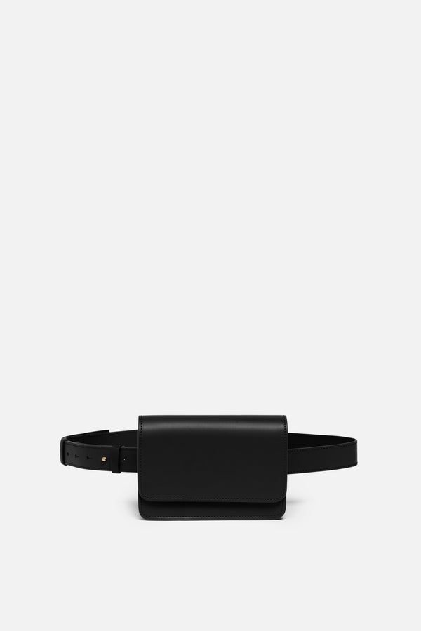 Parisian Leather Belt Bag in Black Noir